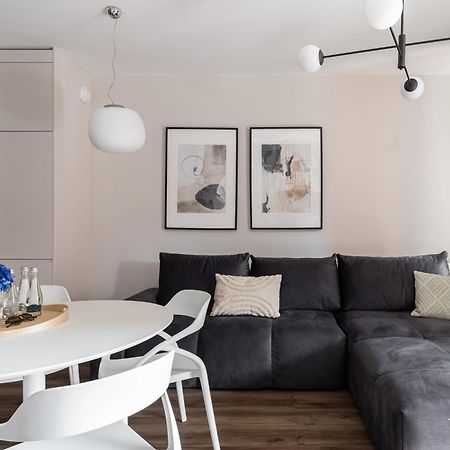 Scala 60C City Center Apartments With Parking By Lion Apartments Gdansk Ngoại thất bức ảnh