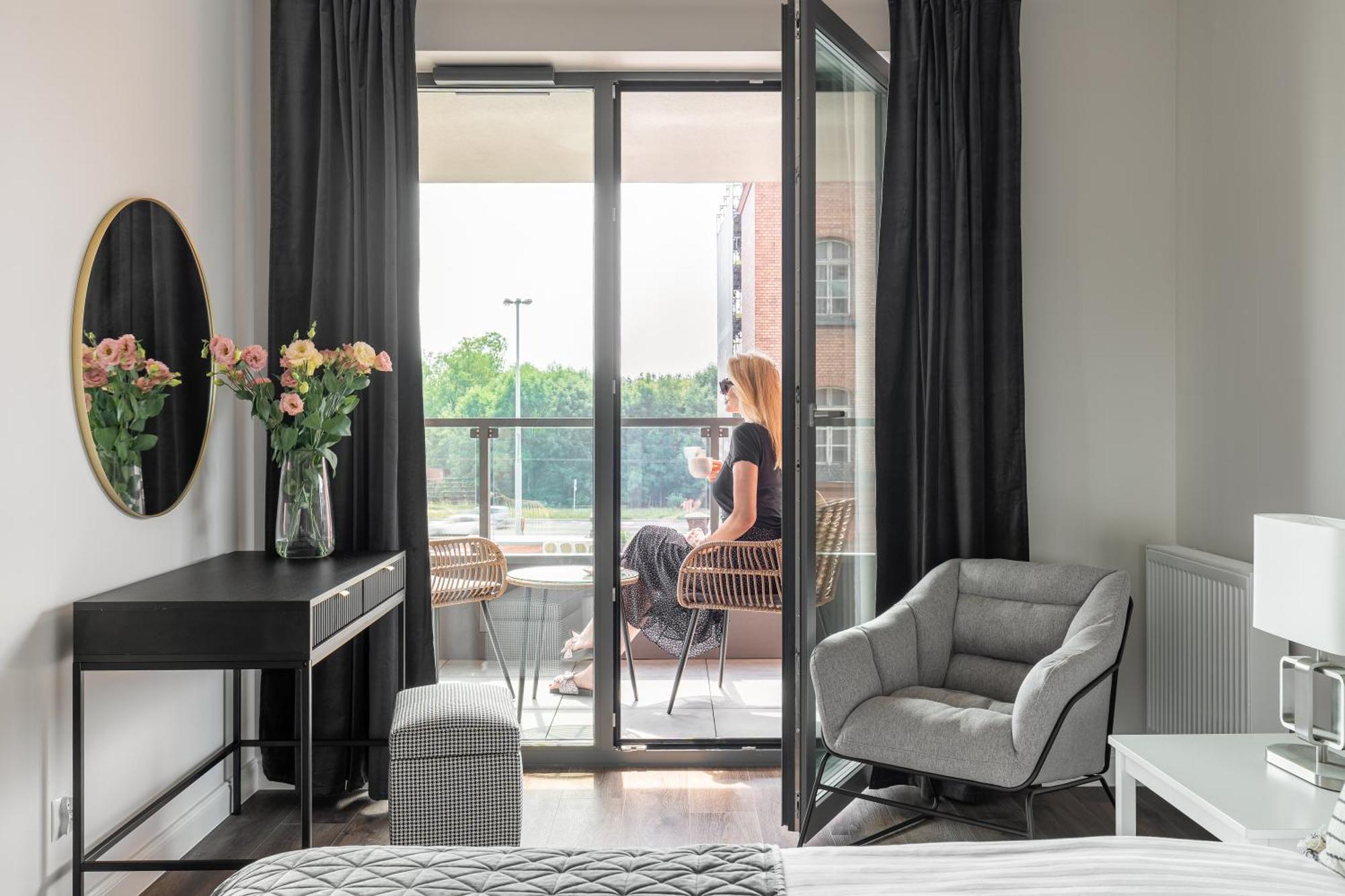 Scala 60C City Center Apartments With Parking By Lion Apartments Gdansk Ngoại thất bức ảnh